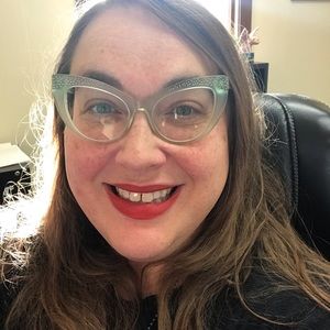 Meet your Posher, Amy